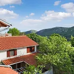 1 Bedroom Awesome In * Bribir