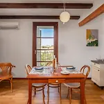 1 Bedroom Awesome In *