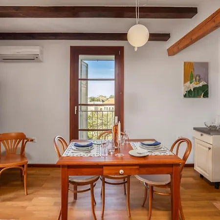 1 Bedroom Lovely In *
