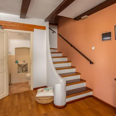 1 Bedroom Lovely In * Bribir (Primorje-Gorski Kotar)