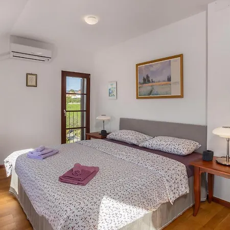 1 Bedroom Lovely In Daire Bribir (Primorje-Gorski Kotar)