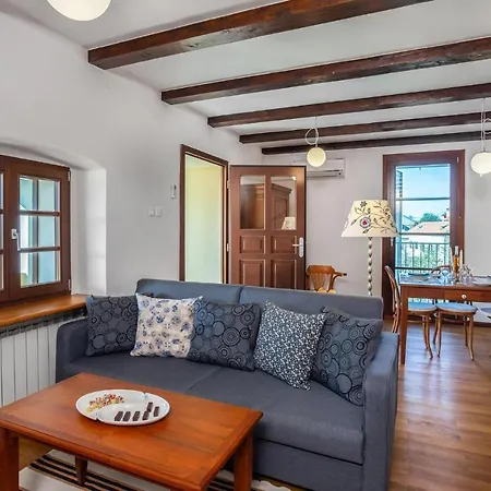 1 Bedroom Lovely In * Bribir (Primorje-Gorski Kotar)